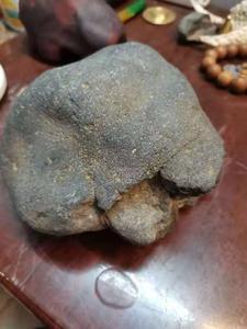 ST005  吉林石铁陨石，重量3700克，30元一克，联系方式，13836861792