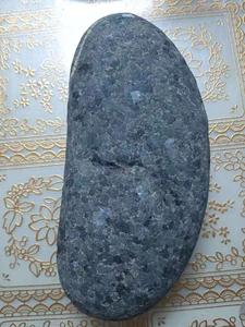 S038 晶体石陨石 ，颜色黑色，质量3265克，磁性无，导电无，价格每克50元，18963109895.微信号也是电话号