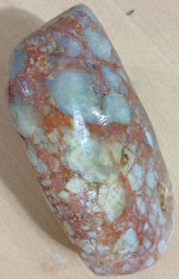 H002 &nbsp;&nbsp;&nbsp;角砾岩月球陨石， &nbsp;&nbsp;有证书 &nbsp;&nbsp;&nbsp;证书检测数据库编号，002935 &nbsp;&nbsp;重584克 &nbsp;&nbsp;价格面议 &nbsp;欢迎爱好者洽谈。联系电话，18717768598，持有人，胡先生。