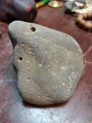 ST006 吉林中铁陨石，吸磁中，金蟾陨石，重量，884克，50元一克，联系方式，13836861792