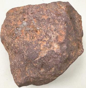 H010   角砾岩月球陨石     重量：11.115公斤      有证书      陨石一克3000元     有意者联系：19828421065