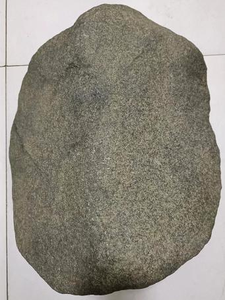 S0036     晶体石陨石     重量48.8公斤     有证书   有意者联系：牛文祥  13848007926